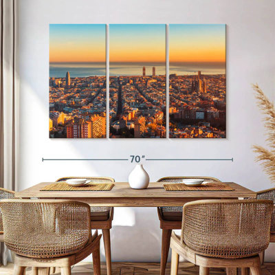 Horizon du coucher du soleil de Barcelone