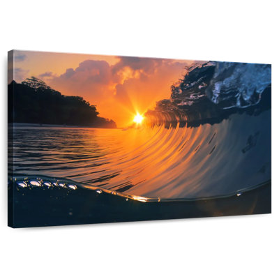 Gillard Smooth Ocean Wave