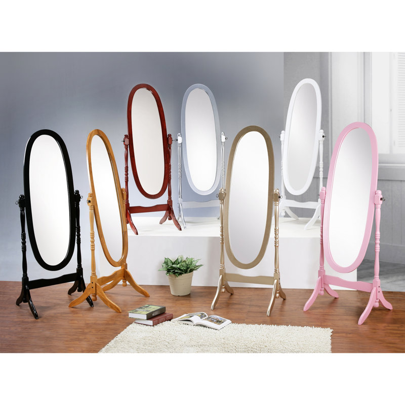 Approved Silver Finish Mirror Of Traditional Queen Type, Silver