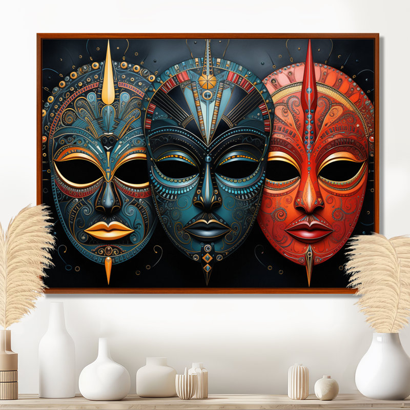 Red African Masks III - Masque africain, art mural, H 24 po x l 32 po, Reproduction avec cadre flottant, Brun