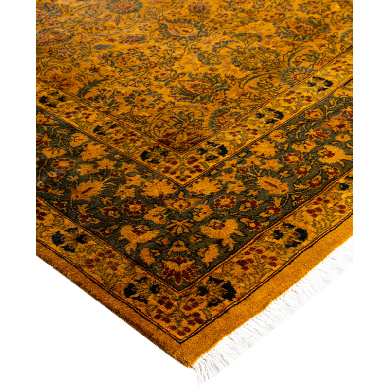 Tapis doré en laine noué à la main 6 pi 1 po x 9 pi 0 po Chi