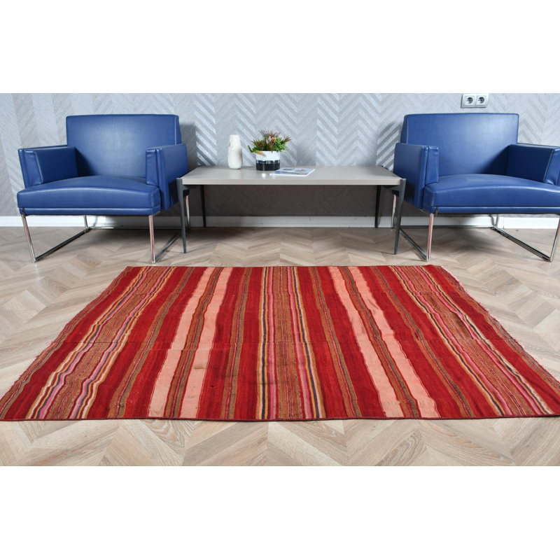Tapis décoratif rayé turc Kilim tissé à plat rouge et ivoire pour les zones d'entrée avec Vibe