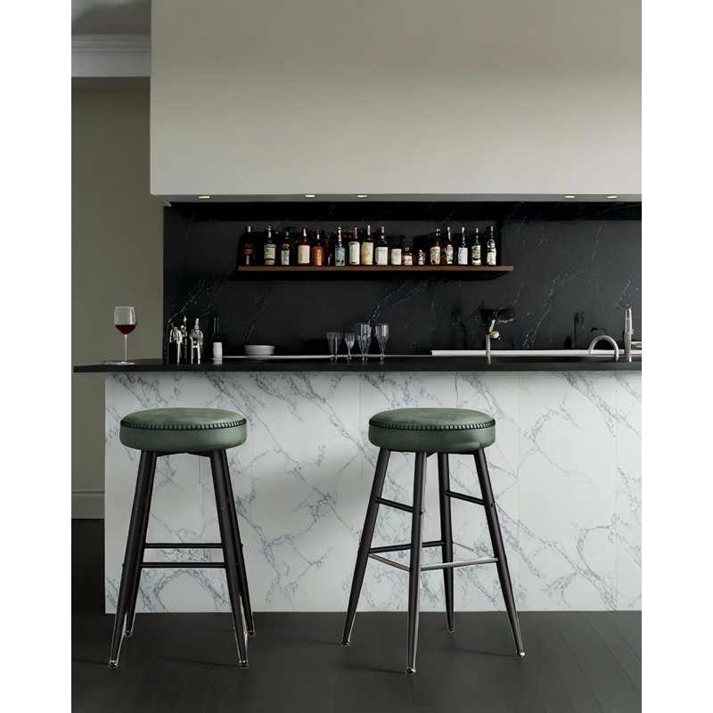 Tabouret Parmley, Similicuir vert / cadre noir, Tabouret de comptoir (siège d'une hauteur de 24,8