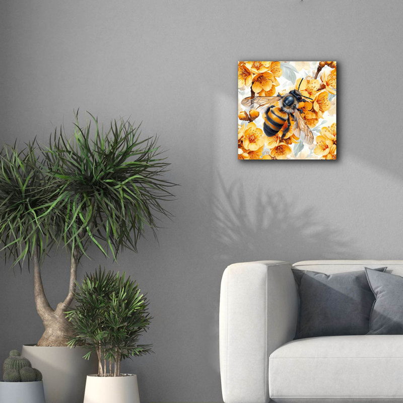 «Bee With Yellow Flowers» par Momart, art mural sur toile, 37 po x 37 po, H 18 po x l 18 po x P 0,75 po