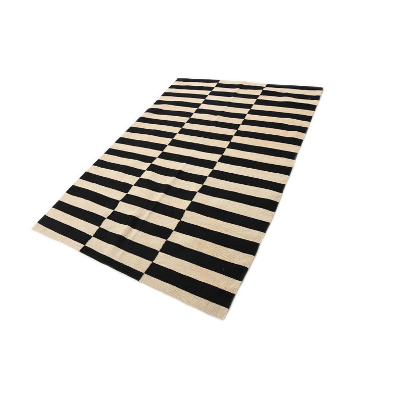 Tapis noir et blanc Newsom
