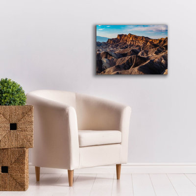  «Vallée de la mort - Zabriskie Point Hills» par Epic Portfolio, art mural sur toile, 26 po x 18 po