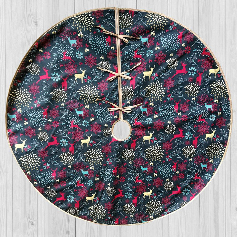 60-Inch Gold and Red Deer Pattern Holiday Tree Skirt