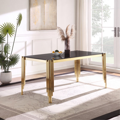 Table à manger rectangulaire en verre de 65 po, plateau en verre trempé et pieds dorés polis, table de style moderne pour la maison, la cuisine, la salle à manger