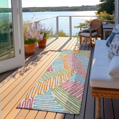Maliana Washable Floral Indoor / Outdoor Rug