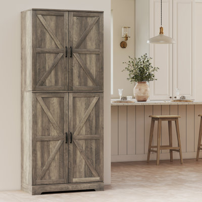Garde-manger de style campagnard, grand garde-manger de 72 po avec 4 portes de grange, 4 tablettes réglables et 8 tablettes de porte, gris délavé