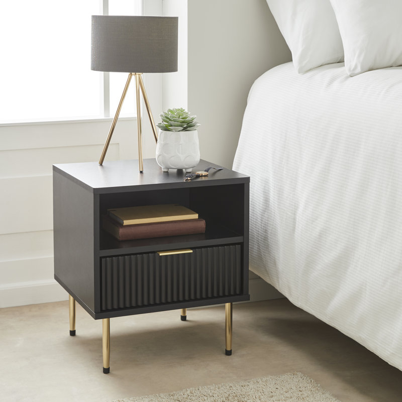 Holliston End Table, Black