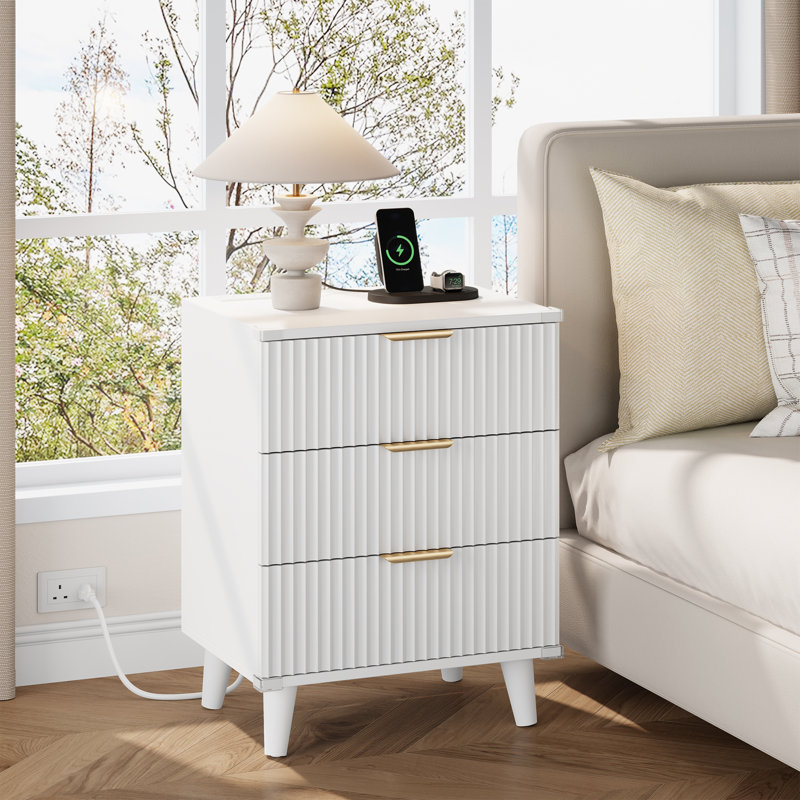  Table de chevet 1 pièce cannelée avec 3 tiroirs, table de chevet blanche avec station de charge, table de bout de chevet, table d'appoint pour la chambre à coucher, petite commode pour les petits espaces