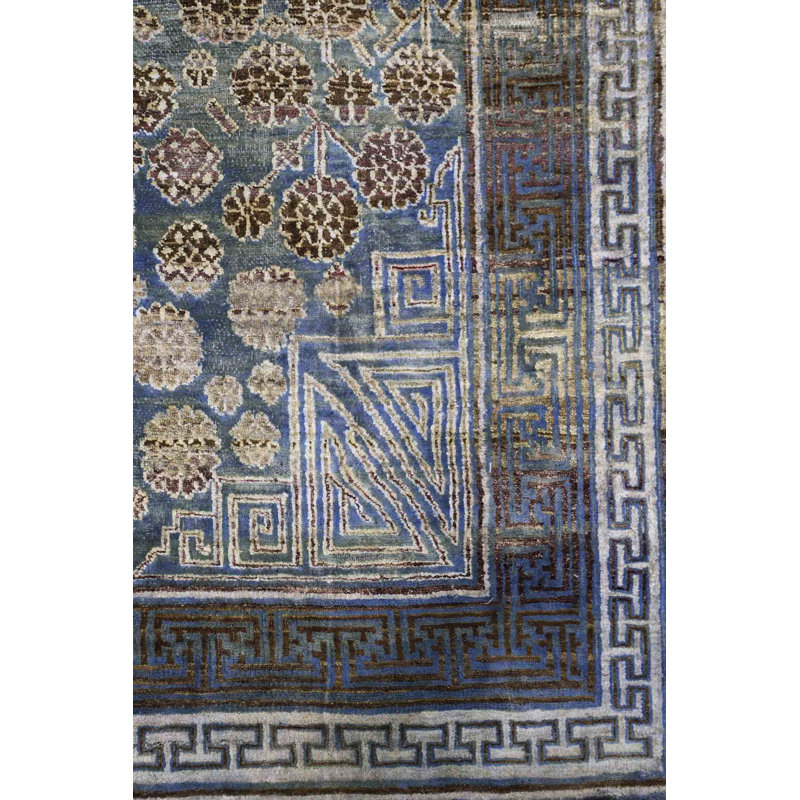 Silk Treasures Oriental Area Rug