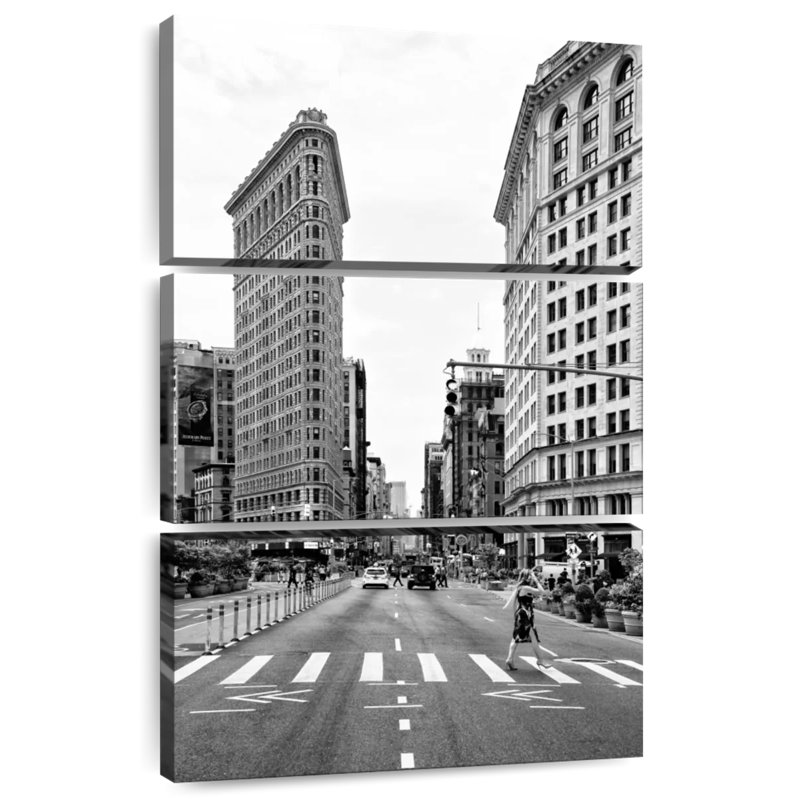 Masam The Flatiron Building, H 74 po x l 48 po