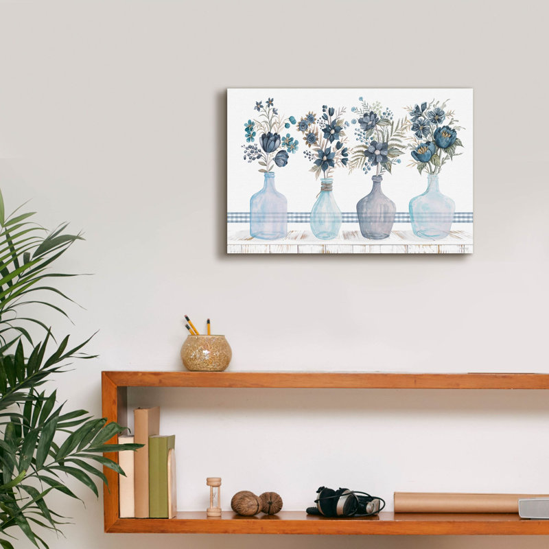 «Feeling Blue Florals» par Cindy Jacobs, estampe numérique sur toile, 40 po x 26 po, H 12 po x l 18 po x P 0,75 po