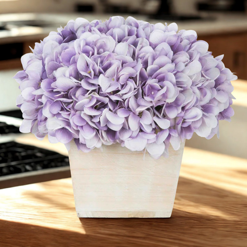 Arrangement d'hortensias lavande en pot synthétique, Lavande