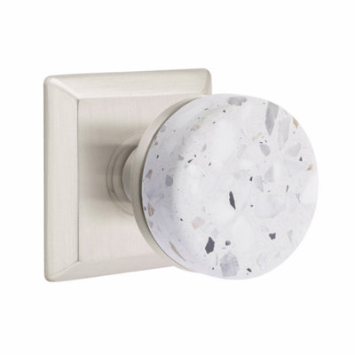 Ensemble de faux boutons Emtek Select, rosette Quincy, tige conique, bouton terrazzo clair