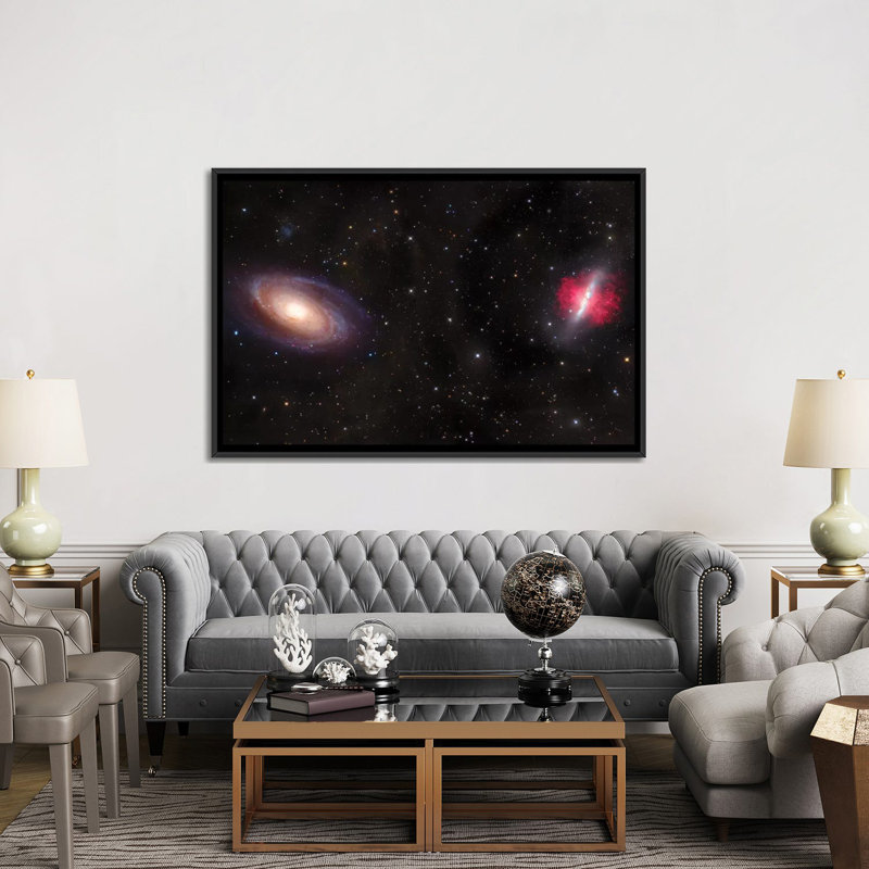 «M81, Spiral Galaxy in Ursa Major I», impression sur toile, H 18 po x l 26 po x P 1,5 po, Toile avec cadre noir, Pas de tapis