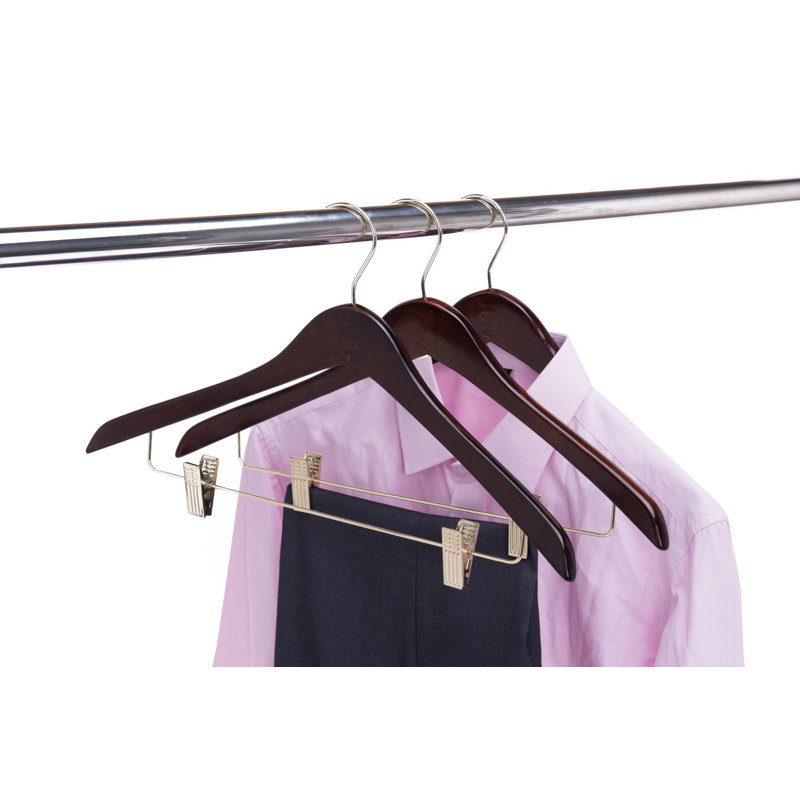 Cintre standard en bois antidérapant pour robe / chandail / chandail