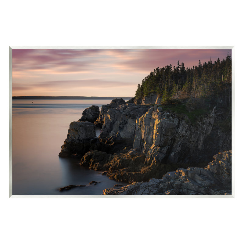 «Rocky Cliff Seaside Nature Floater» par Rick Berk, H 13 po x l 19 po x P 0,5 po, Bois