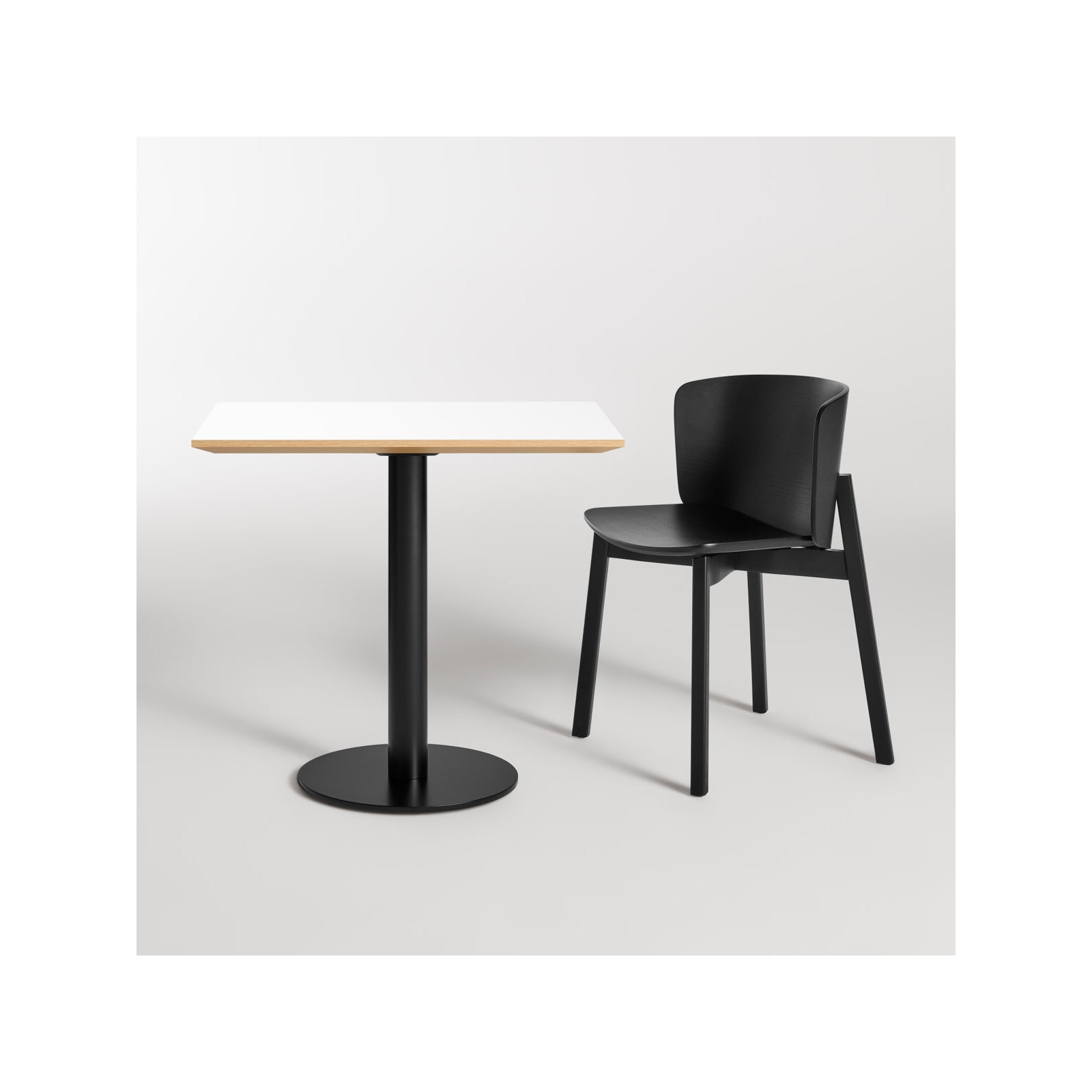 Easy 32'' Dining Table, Matte Black, White