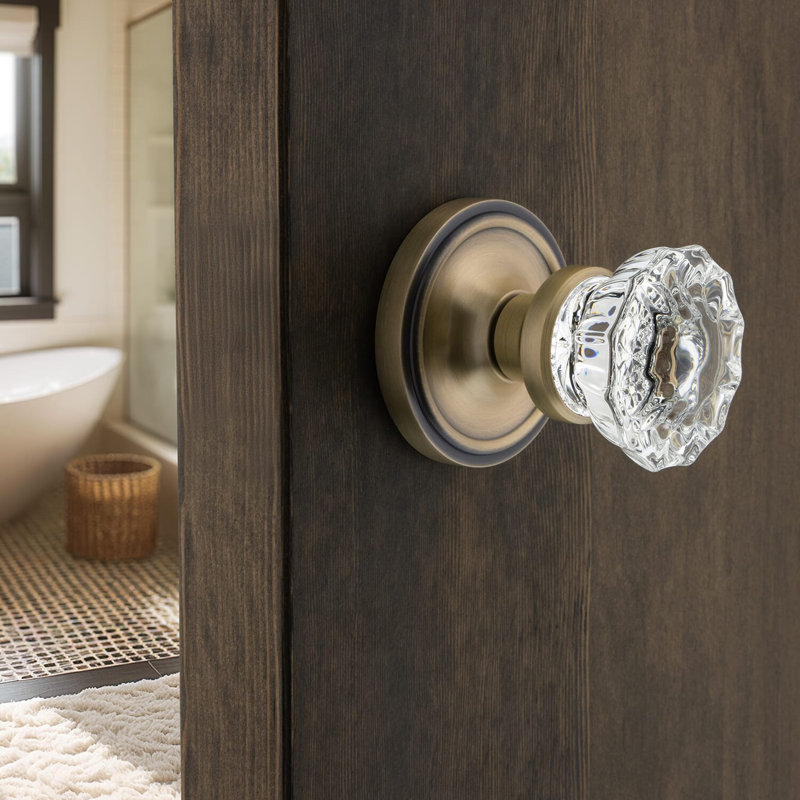 Classic Rosette with Crystal Door Knob, Polished Brass