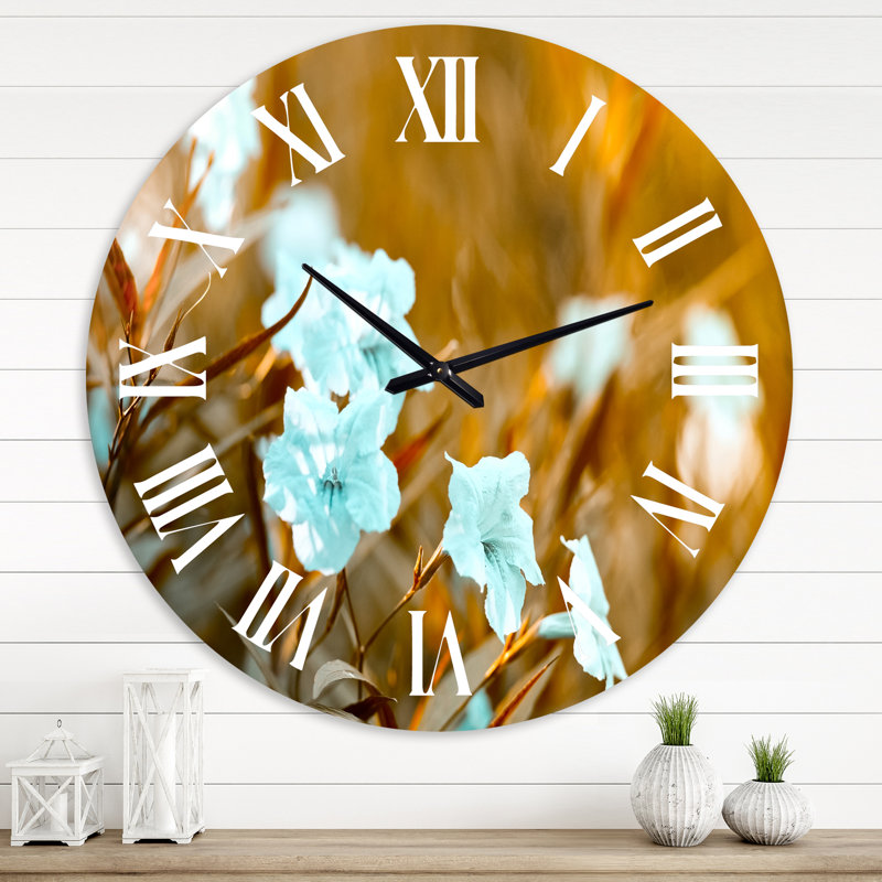 Horloge murale traditionnelle blanche, Médium