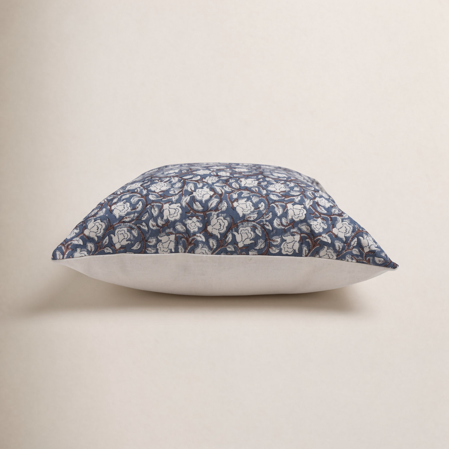 Lerah Cotton Pillow Cover, 20" x 14"