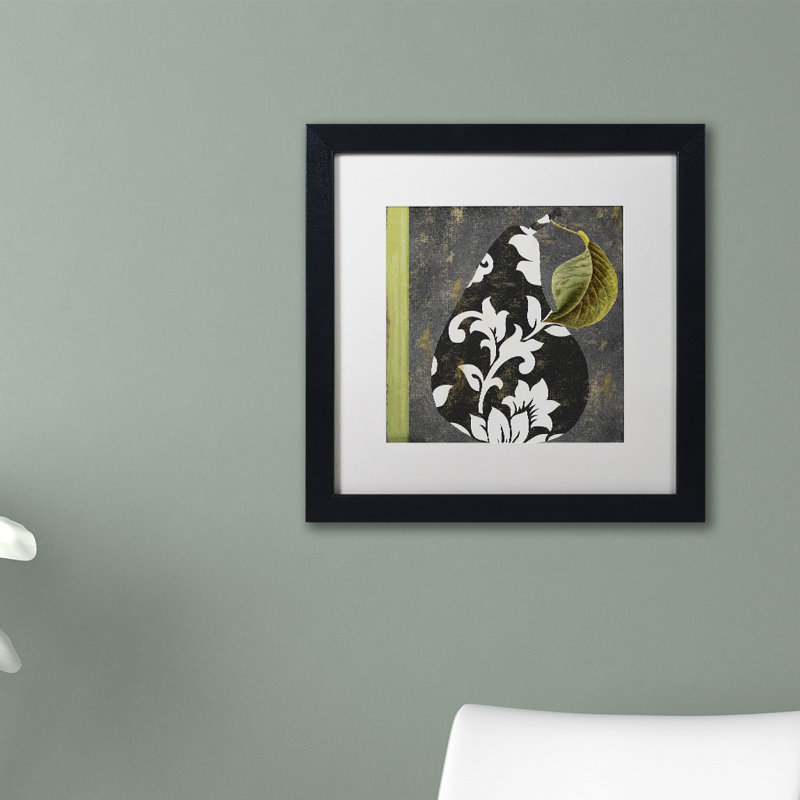 Jadaya «Decorative Pear II», impression encadrée, H 11 po x l 14 po x P 0,5 po, Blanc, Cadre brun
