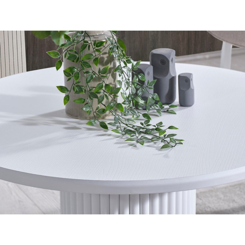 Ferro 4 - Person Dining Set