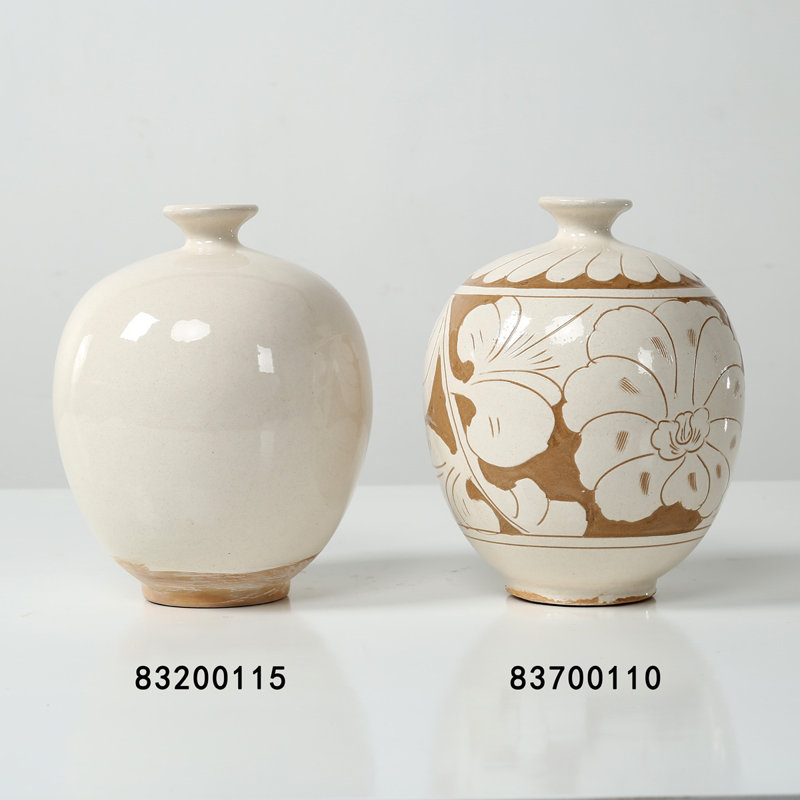 Ceramic / Porcelain Table Vase