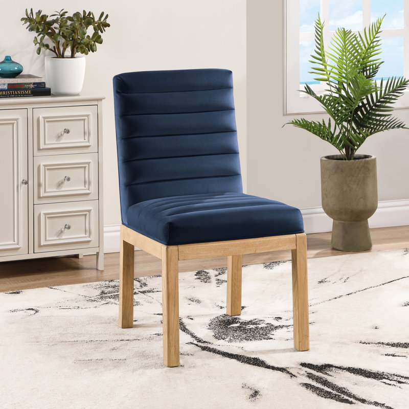 Chaise en velours Evelyn Lametra, Velours marine, Naturel