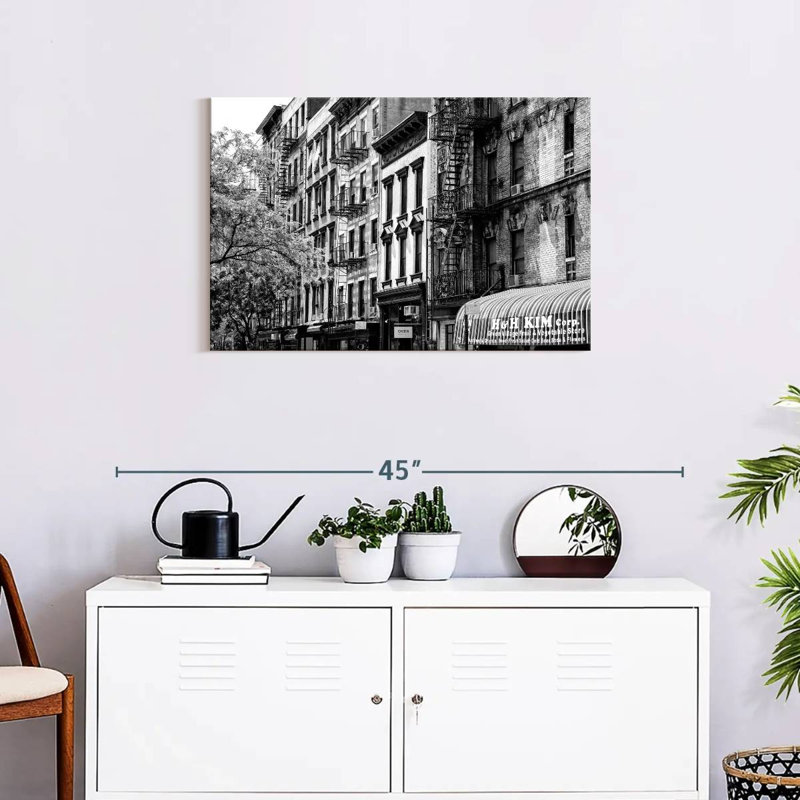Lilie NYC, façades de bâtiments II, H 20 po x l 30 po