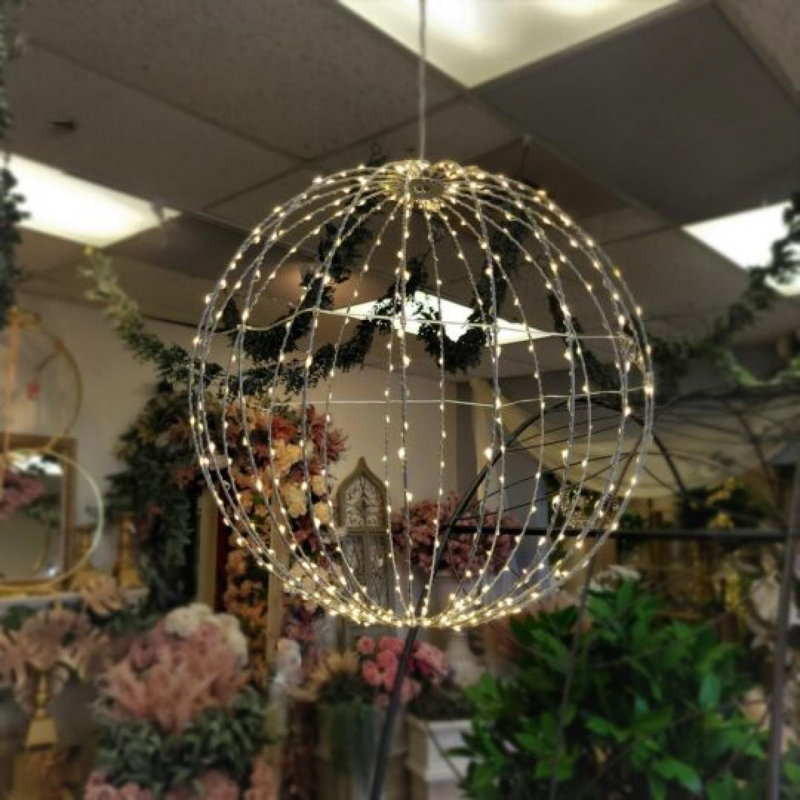 440 Warm Yellow Lights In A Round Wire Ball Light