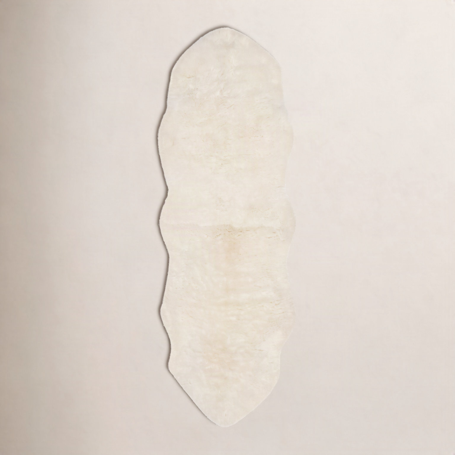 Mera White Handmade Sheepskin Rug, Runner 2' x 6'