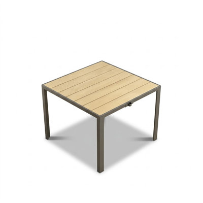Table de salle à manger d'extérieur