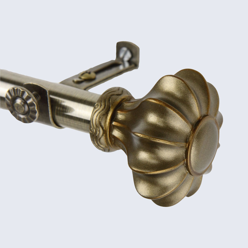 Tringle à rideaux simple réglable Darcey, De 28 po à 48 po de largeur, Laiton antique