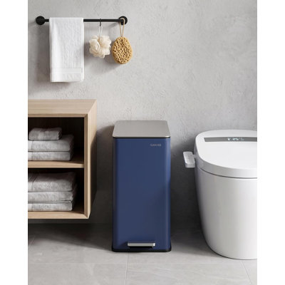 Poubelle à pédale 4 gallons, 15L en acier inoxydable - Couvercle à fermeture en douceur, pédale, seau intérieur amovible - Poubelle de cuisine / salle de bain / bureau peu encombrante - Acier inoxydable