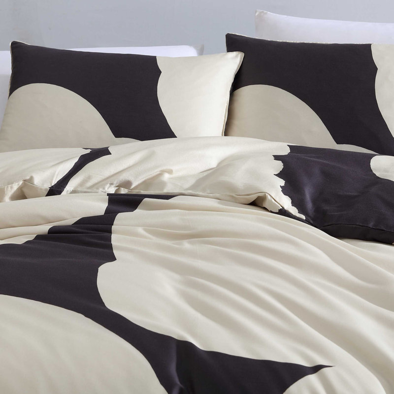 Iso Unikko Organic 100% Cotton Standard Duvet Cover Set, Queen Duvet Cover + 2 Standard Shams