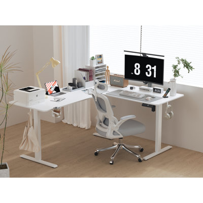 Bureau debout en L réversible de 63 po, réglable en hauteur avec porte-gobelet, poste de travail électrique en coin pour ordinateur, bureau personnel assis-debout, jeu ergonomique, blanc