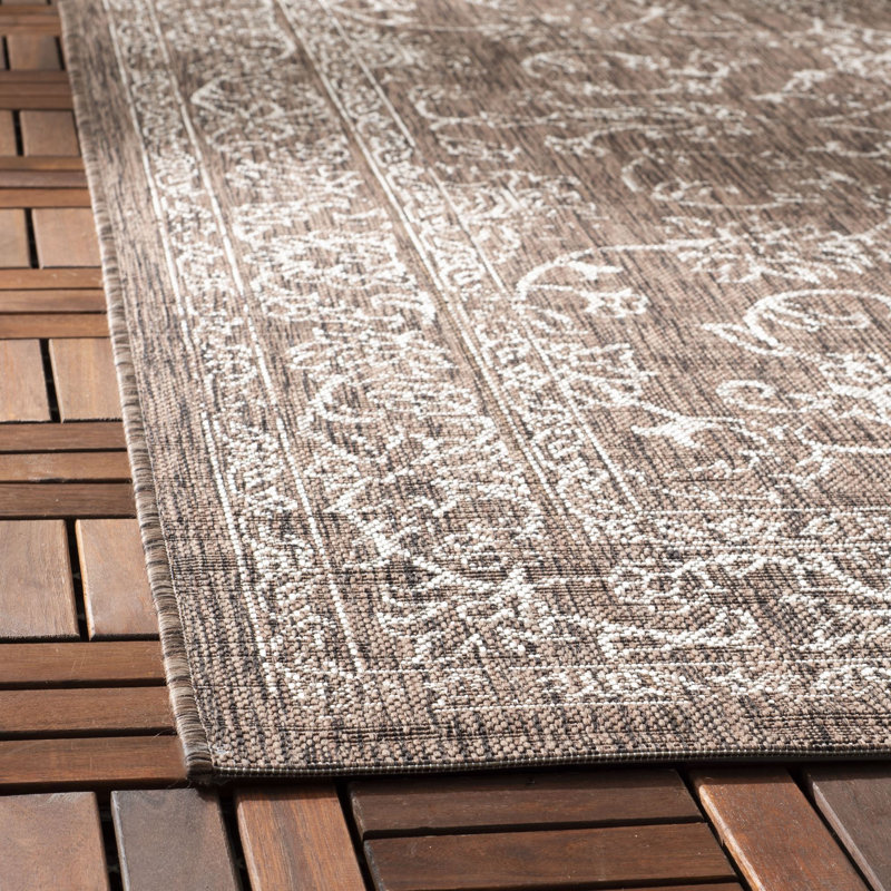 Amedee Performance Oriental Indoor/Outdoor Area Rug, Square 7'1