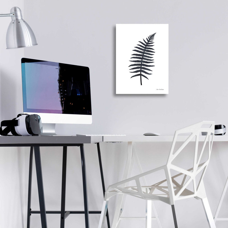 «Watercolor Black Plant I» par Seven Trees Design, H 16 po x l 12 po x P 0,13 po