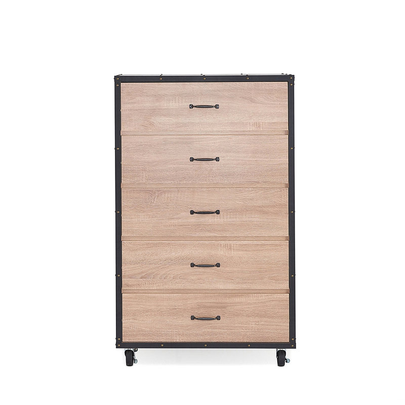 Commode à cinq tiroirs