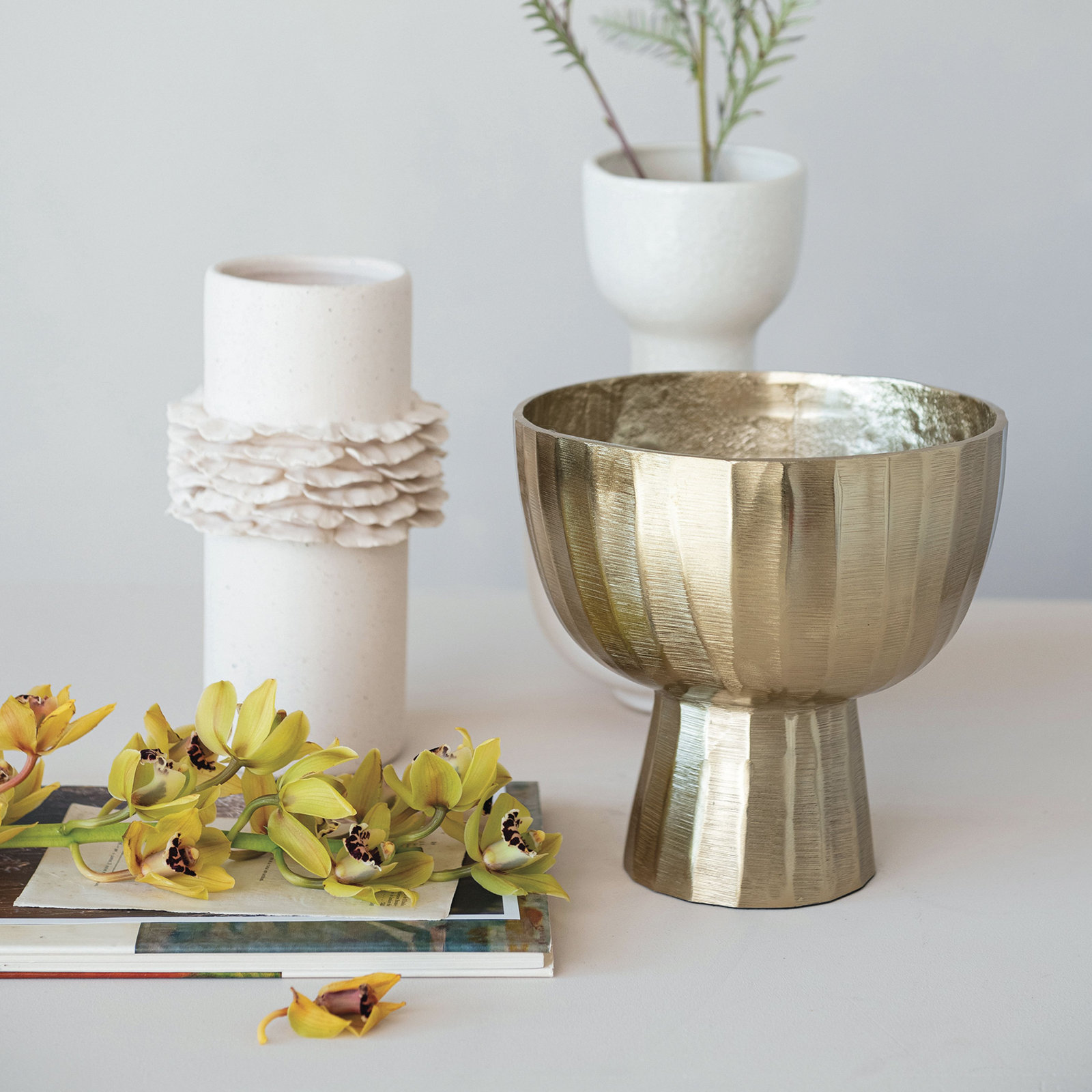 Wintrud Floor Vase