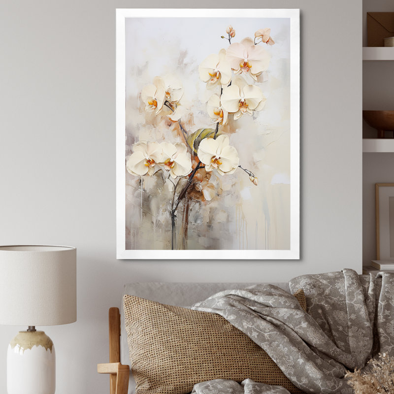 Orchidée beige et dorée en fleurs I, Cadre simple blanc, H 44 po x l 34 po x P 1,5 po