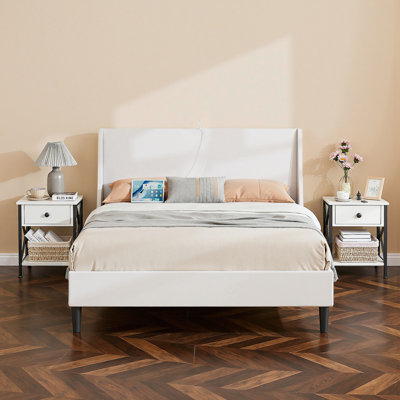 Ensemble de chambre à coucher 3 pièces avec cadre de lit plateforme tapissier et 2 tables de chevet, cadre de lit en tissu de lin avec USB et tête de charge de type C, lattes de bois, aucun sommier nécessaire, blanc