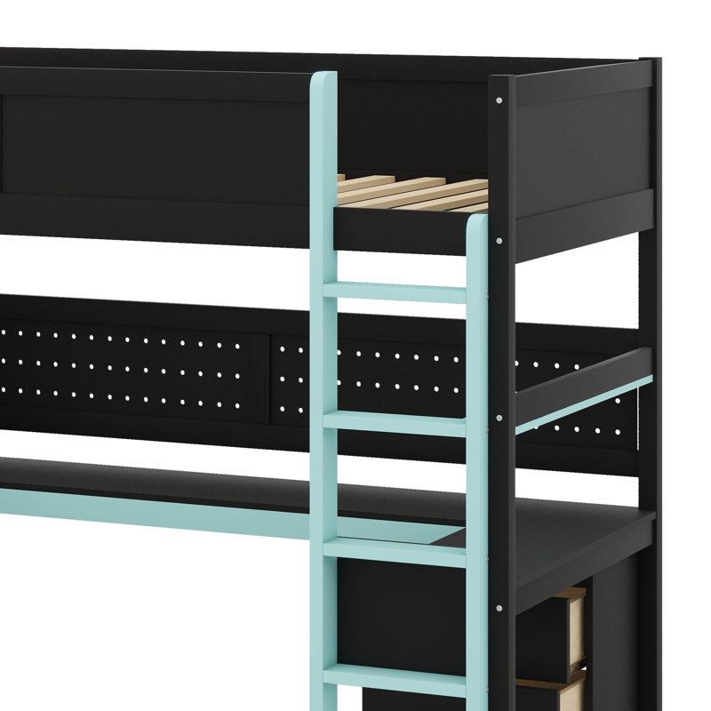 Lit mezzanine simple en bois à des fins de jeu, comprenant des escaliers pour le rangement, un bureau intégré, des tablettes et un panneau perforé