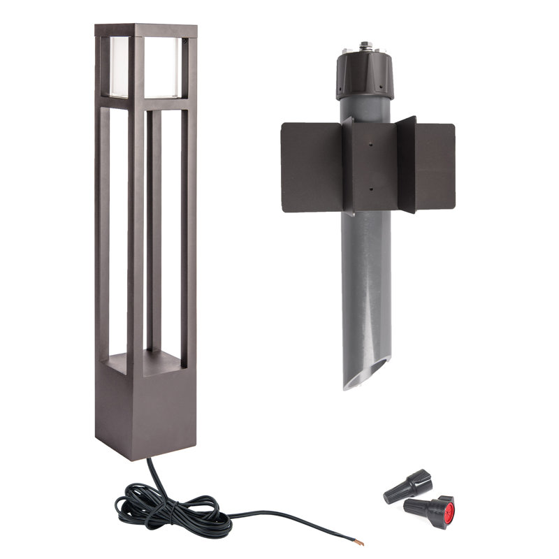 Tower LED Pathway Light, 9-15, 3000, Bronze on Aluminum