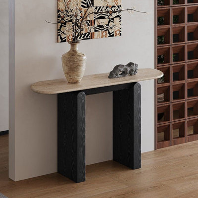 Console en pierre frittée de style médiéval