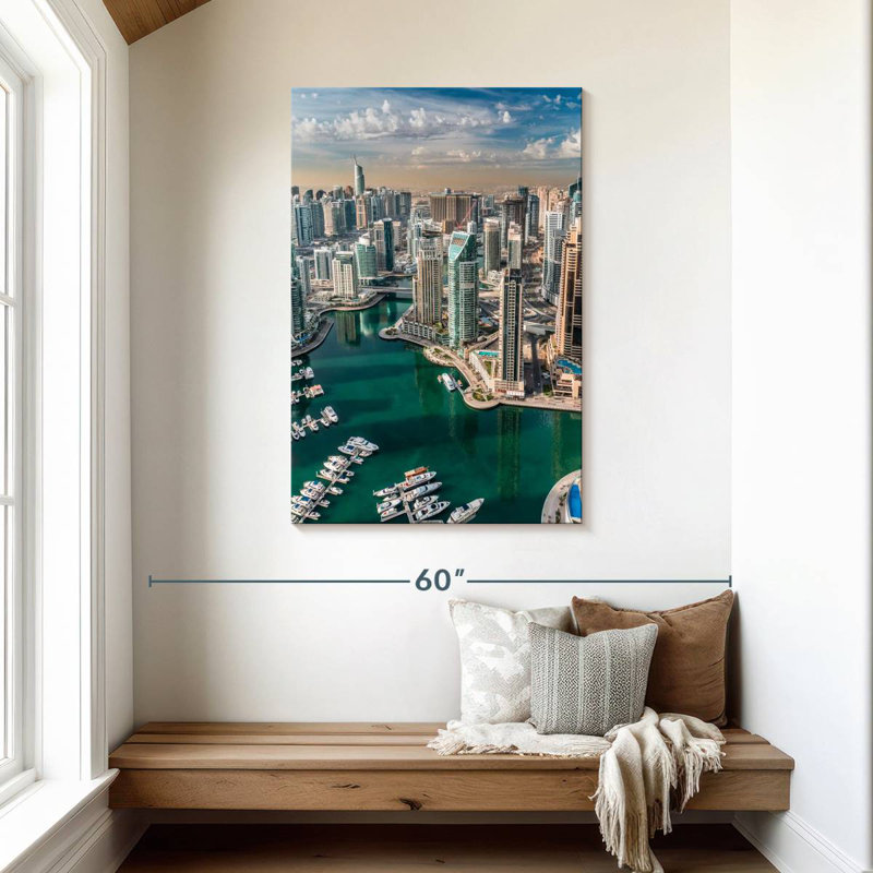 La marina de Dubaï vue d'en haut, H 45 po x l 30 po